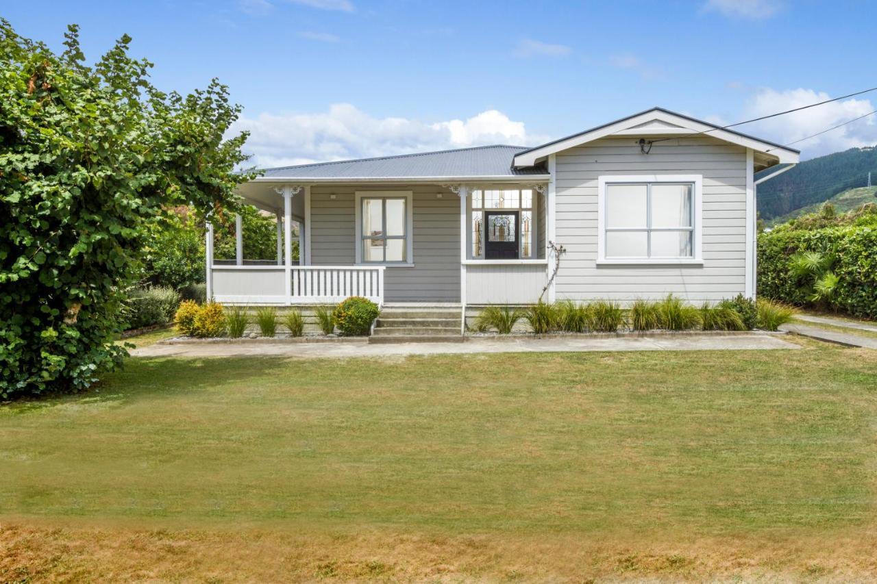 Corokia Villa Richmond Bagian luar foto