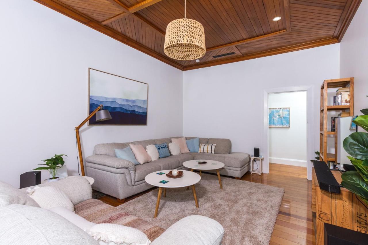 Corokia Villa Richmond Bagian luar foto