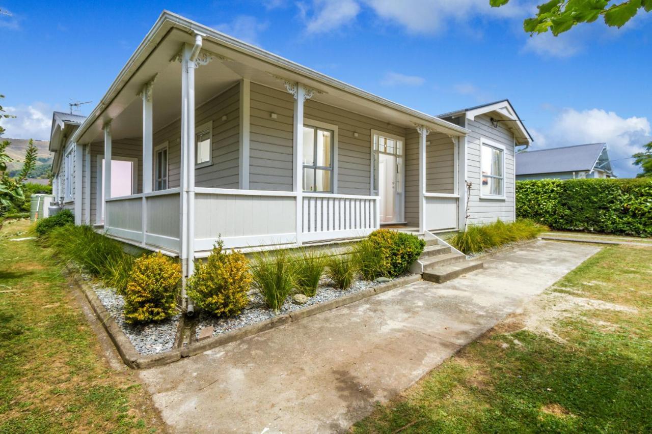 Corokia Villa Richmond Bagian luar foto